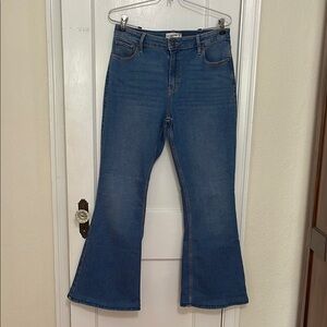 Abercrombie The Flare Ultra High Rise Jeans 29